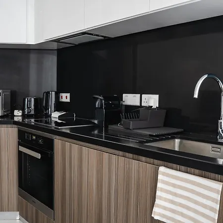 360 Luxury One Bedroom Nikosia